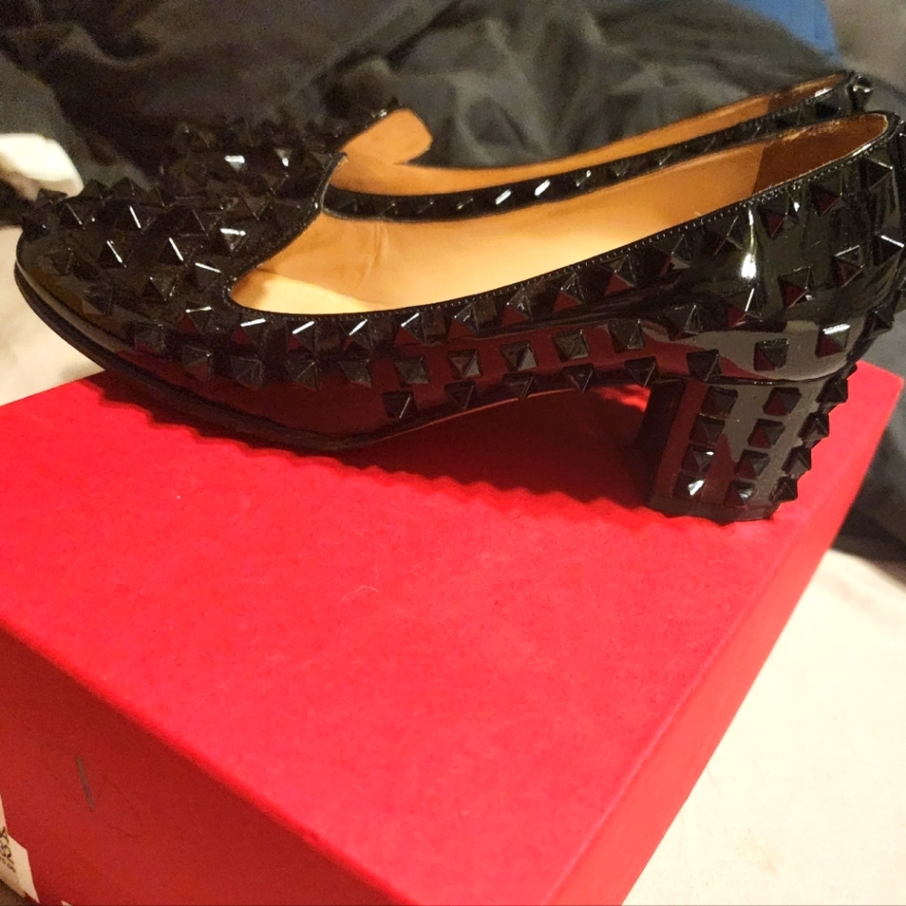 Valentino garavani rockstud loafer size 37.5
